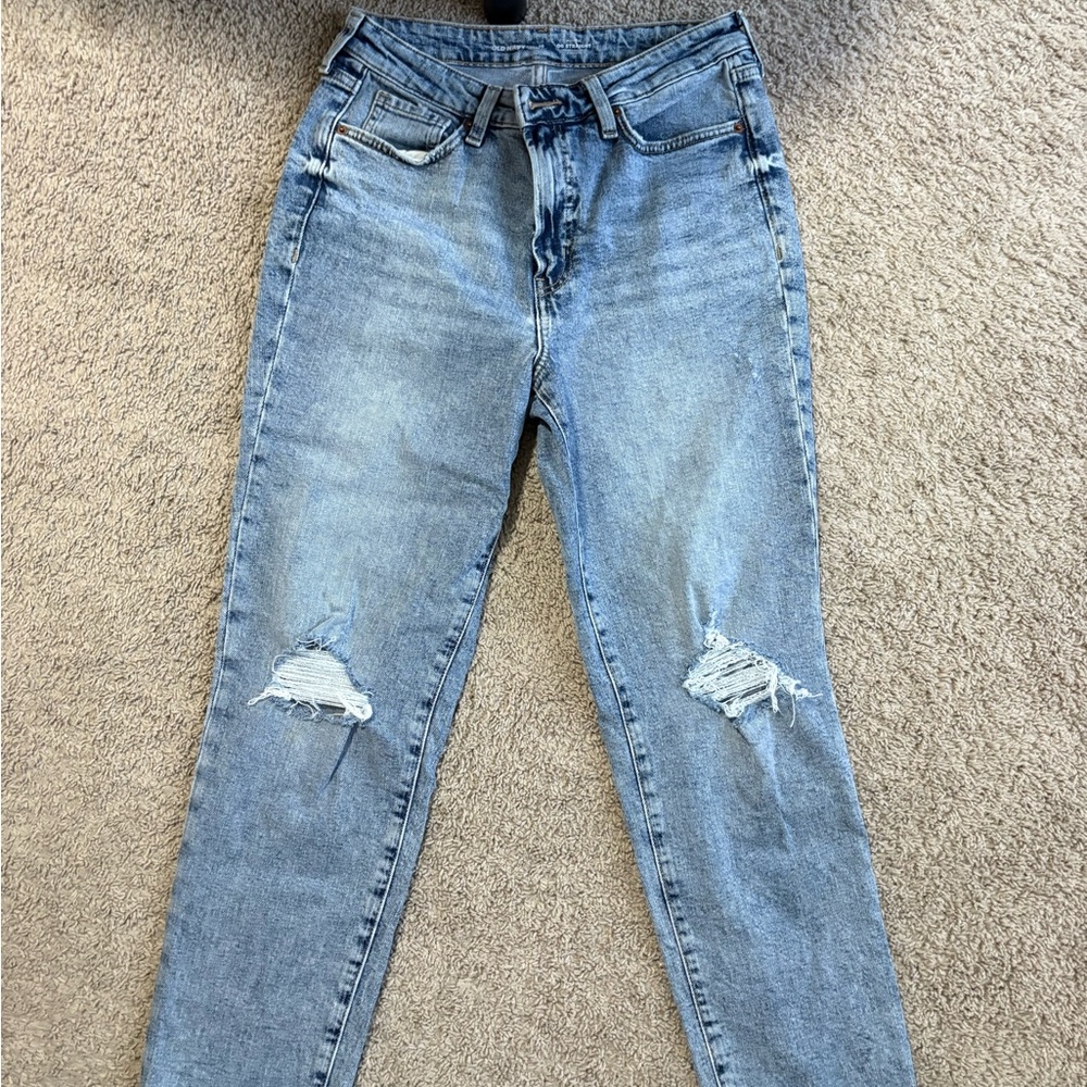 Old Navy Light Blue Distressed Skinny Jeans